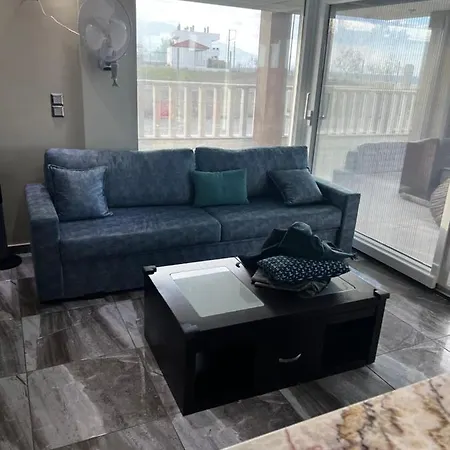 Сasa de vacaciones Mesaggala Palace No 1 !!! Firstline Sea