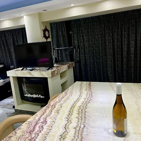 Сasa de vacaciones Mesaggala Palace No 1 !!! Firstline Sea Néa Meságkala