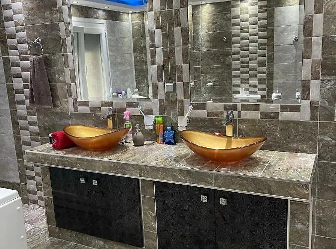 Vakantiehuis Mesaggala Palace No 1 !!! Firstline Sea Néa Meságkala