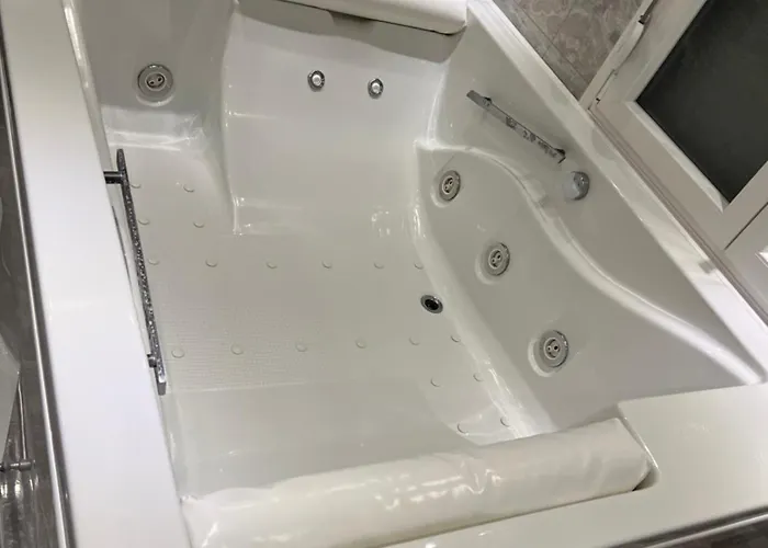 Vakantiehuis Mesaggala Palace No 1 !!! Firstline Sea *